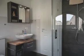House 13 \"AVIVA\" - Holiday home with sauna and fireplace - Image 3