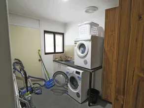 Royston Lodge - Dog-Friendly Halls Gap Getaway - Image 2