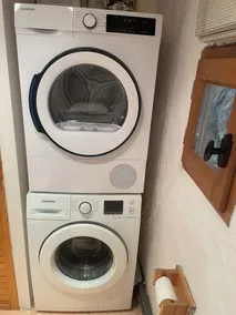 Restaurerad 1700-tals fårfält med stora grunder och privat pool - Image 2