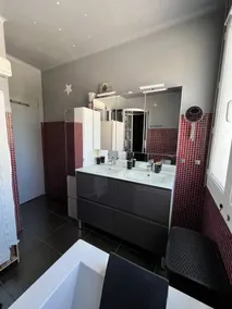 VILLAGE HOUSE - Image 3