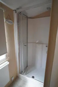 Caravan - Sleeps 6 - Pets Ok - Parking - Pool - Image 3
