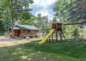 Bouchard Shores Resort - Your Private Northwoods Getaway - Image 2