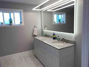 Luxury Spacious Studio in Woodside Plaza - Image 2