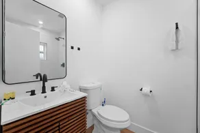 921 Apartment 2 - Image 4