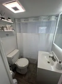 Cozy 2 BR Apartment - close to NYC, MetLife, American Dream - Image 4