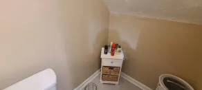 Spacious 3rd floor  2bedroom apartment - Image 3