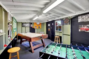 Fun Getaway: Hot Tub Tiki Bar Arcade Room - Image 4