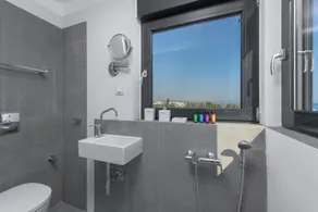 Albatross Beach Front Villas - Image 2