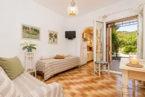 Effie Apartment - Image 3