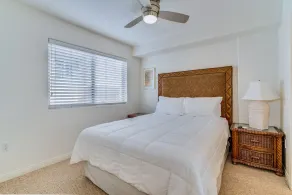 🏝1 block from beach🏡4 bed/4 bath🏄🏽‍♂️FASTwifi🚴🏽‍♂️A/C🚘Garage📺SMART TVs⛵️ - Image 5