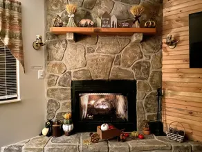 MNT VIEWS! Private HOT TUB and Wrap Around Porch! Minutes to PF and Gatlinburg! - Image 2