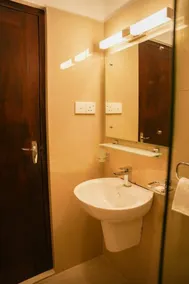 Green Eye Apartment & Hotel - Image 3
