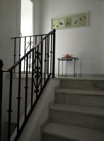 Trois chambres de deux étages penthouse de luxe avec magnifique jardin et vue sur la mer - Image 2