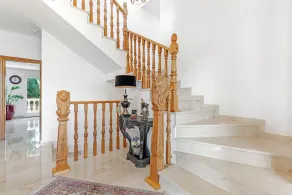 Luxury villa with sea view, with Swimming pool - Image 2