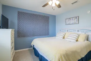 Family Friendly Condo. You get beach, lagoon and pool! - Image 5