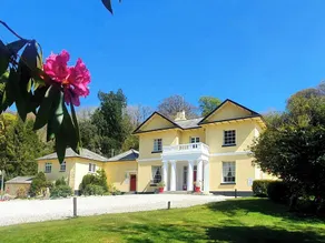 2 bedroom accommodation in Liskeard - Image 4