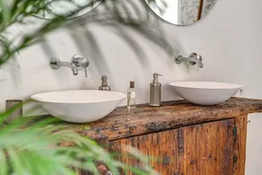 Villa climatisée avec vue mer, piscine, jacuzzi, terrasse de toit avec équipements de sport, Wi-Fi. - Image 4