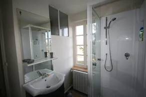 APARTAMENTO T1 bis con vistas a los Pirineos - Image 4