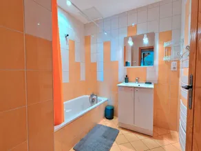 Gîte spacieux, confort moderne, 8 pers, terrasse privative, animaux admis, WiFi - Image 3