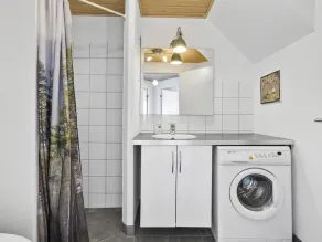 \"Chris\" - 750m from the sea by Interhome - Image 4