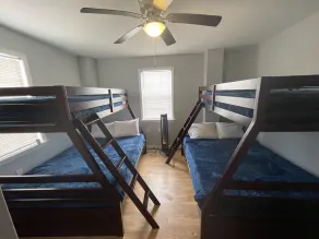 Nicole’s Clean, Cozy, Nightly Rental  - Image 5