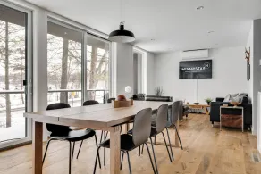 Modern Chic - Image 5