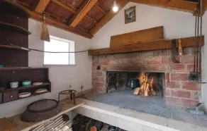 Lovely home in Pucisca - Image 2