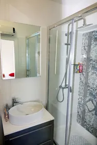 Villa with a heated pool and ocean views—just a few minutes from the beach - Image 3
