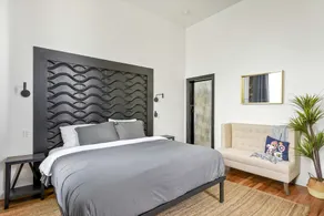 A Cleveland Modern and Historic Apartment - Image 3