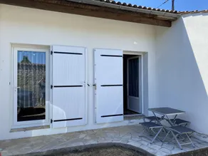 Furnished duplex studio with air-conditioned parking space - Image 5