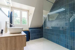 Stunning house with swimming pool and padel court - Image 2