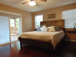 Beautiful Home on 18 acres with view of Beaver Lake and lake access. - Image 4