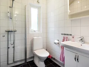 4 person holiday home in Brålanda - Image 2