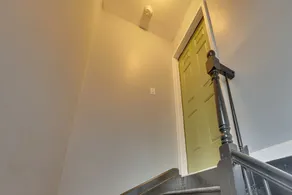 Explore Nyc, Parks & Beaches! Top-floor Apt - Image 2