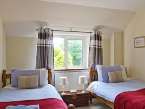 2 bedroom accommodation in Shillingford, near Bampton - Image 4