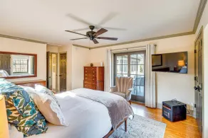 Aldie Home w/ Private Pool: Near Wineries! - Image 5
