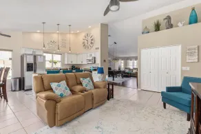 Resort Style Home, Private\"Heated Pool\", Near Phoenix.Putting Green, Pool Table. - Image 5