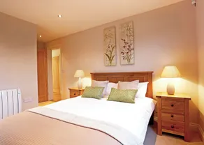 A stunning luxury lodge, perfect for a couples retreat or family break. - Image 4
