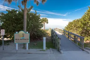 Vues sur le golfe de face et vues intracoastales de l'arrière - Image 2