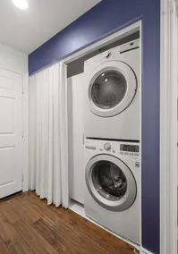 Comfortable Home w Pool & Hot Tub in the heart of trendy Sherman Oaks - Image 4