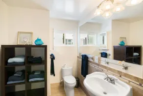 Incredible 2BR Oceanside Condo w/Ocean Views - Image 4