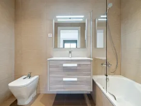 Penthouse avec solarium privé et piscine face mer - Image 2