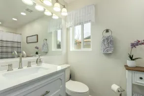 Beautiful 5 Bd/2 Ba with 8 Beds and SPA! Golf, ASU, Cubs & A's, Downtown Mesa! - Image 4