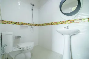 Platoo Pool Villa - Image 5