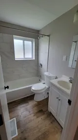 Convenient Newly Renovated Ballwin 2 Bedroom Condo - Image 2