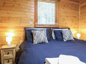 Oak Lodge - Image 5