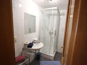 Cosy apartment for 5 people with WIFI, TV, balcony and pets allowed - Image 3
