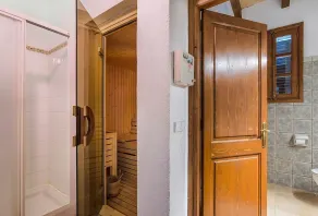 Ein traditionelles mallorquinisches Landhaus mit weitläufiger Außenanlage, privatem Pool und Tennisplatz! - Image 4