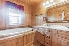 Cozy Mountain Retreat W/ Scenic Views 3 Bedroom Home by RedAwning - Image 3