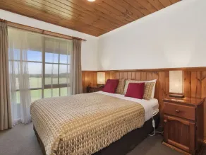 Triplet Cottage #8 - Image 3